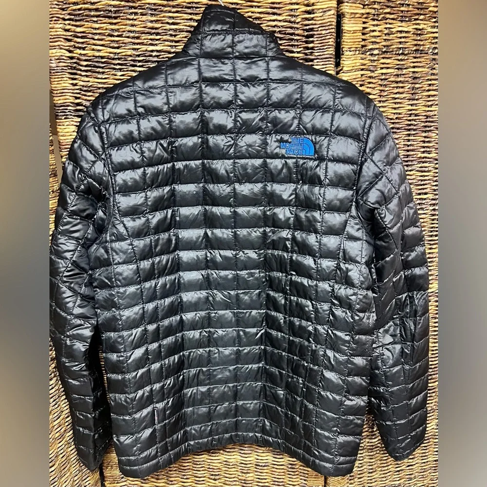 The North Face Men's Black Thermoball Puffer Jacket‎ with Blue Logo - Medium